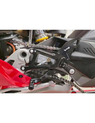 Pedane Regolabili Cnc Racing per Ducati Panigale V4 2025