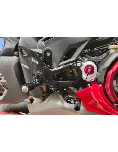 Pedane Regolabili Cnc Racing per Ducati Panigale V4 2025