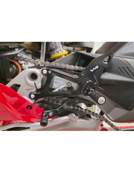 Pedane Regolabili Cnc Racing per Ducati Panigale V4 2025