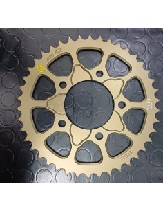 Corona Sitta in Ergal Ossido Duro Passo 520 per Ducati Panigale V4S 2025