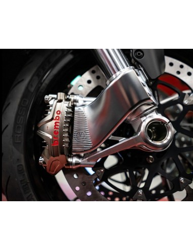 Kit attacchi radiali Motocorse interasse pinza 108mm per Ducati Diavel V4